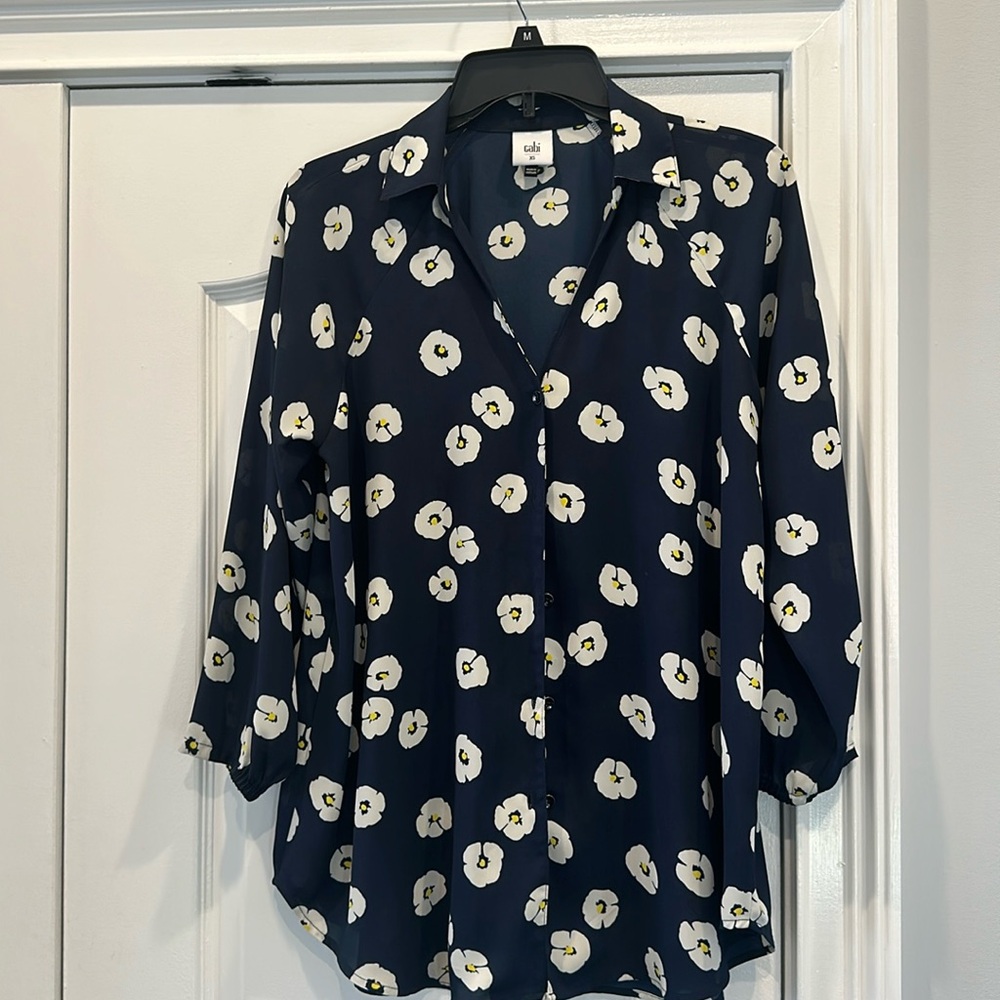Cabi xs 3/4 sleeve blouse